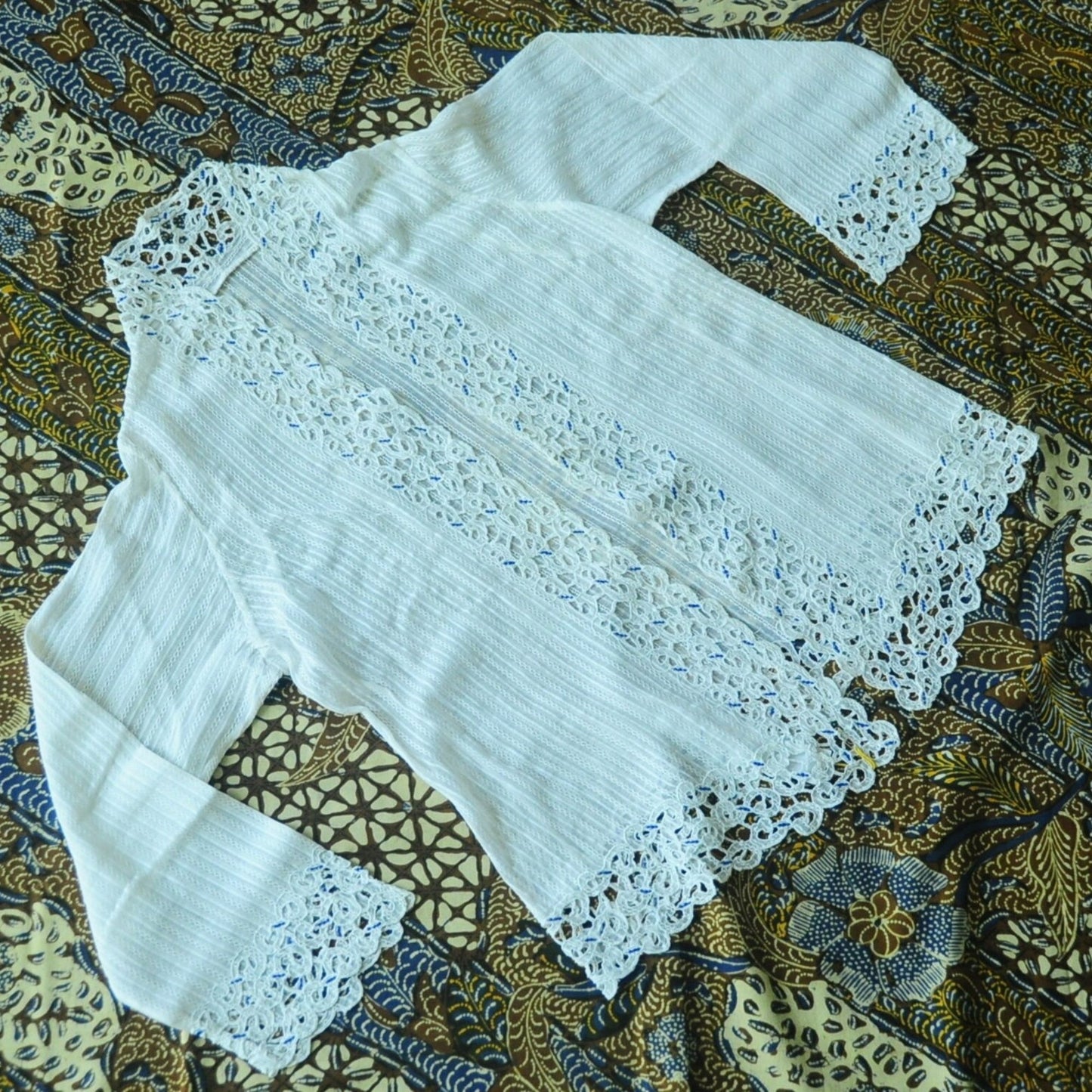 Vintage White Indonesian Kebaya with Diamond Embroidery Stripes Pattern and Blue Dots Kerancang Embroidery