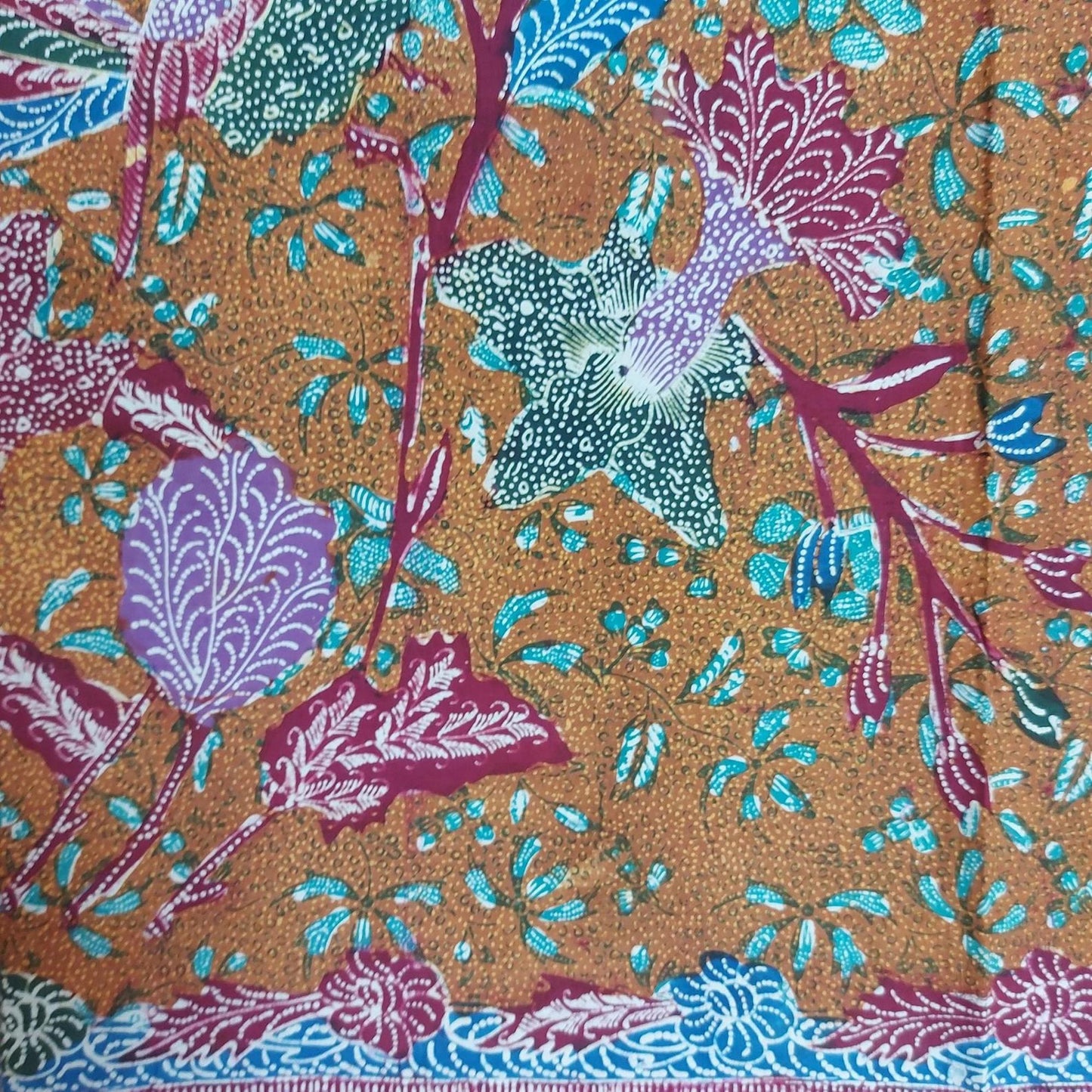 Vintage Indonesian Hand Drawn Batik Lawas Tiga Negri Semarangan Kain
