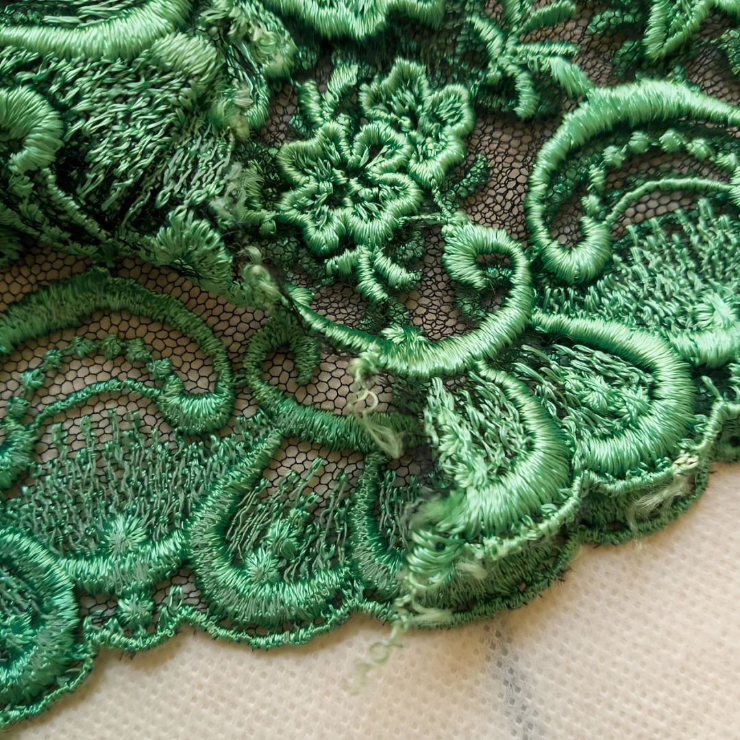 Vintage Green Rose Floral Kebaya Kutubaru