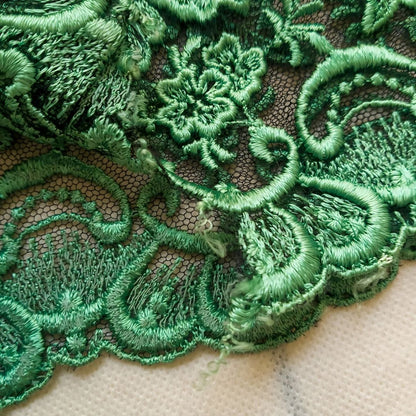 Vintage Green Rose Floral Kebaya Kutubaru