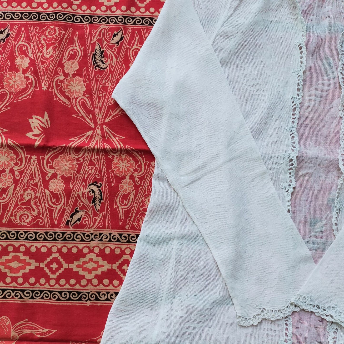 Vintage Indonesian European Lace Kebaya with Simple Kerancang Trim