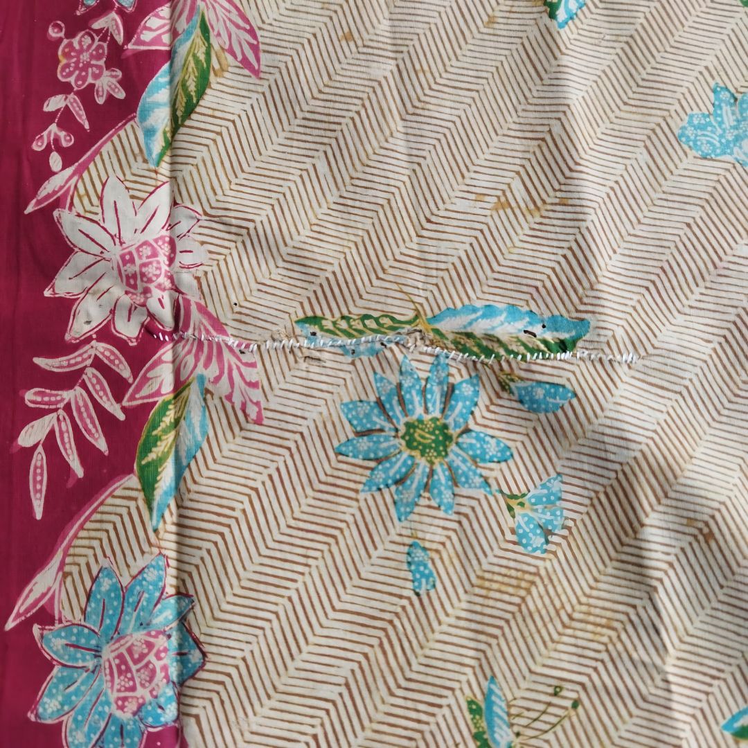 Vintage 1940s Tumpal Lereng Buketan Dutch Saroong