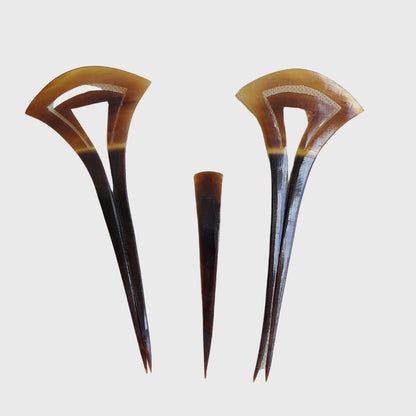 Old New With Tag Hartshorn Triangle Hairpin