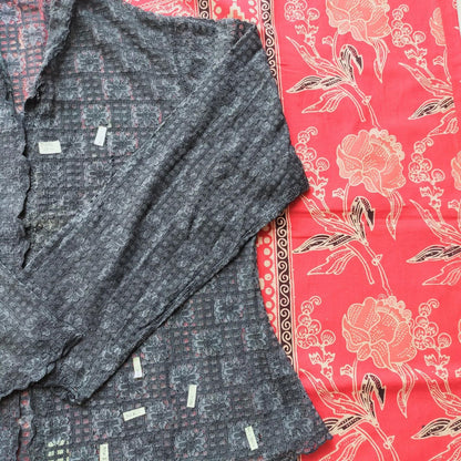 Vintage Black Grid-Flower Lace Kebaya