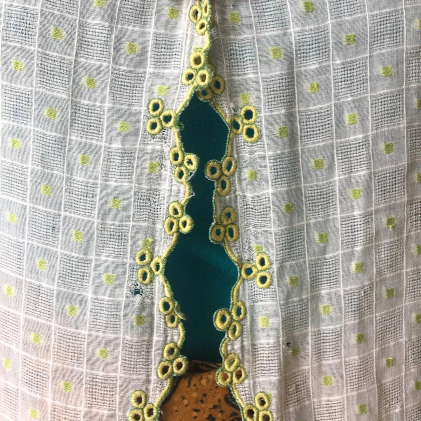 Vintage Indonesian White and Green Kebaya with Simple Circle Embroidery