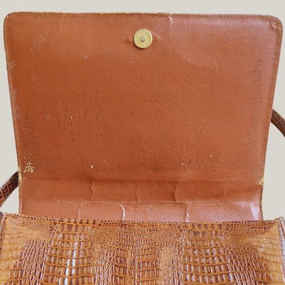 Vintage Croc Texture Brown Leather Shoulder Bag