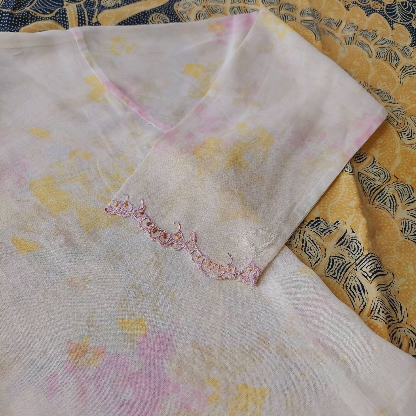 Vintage Kebaya With Yellow Rose Print