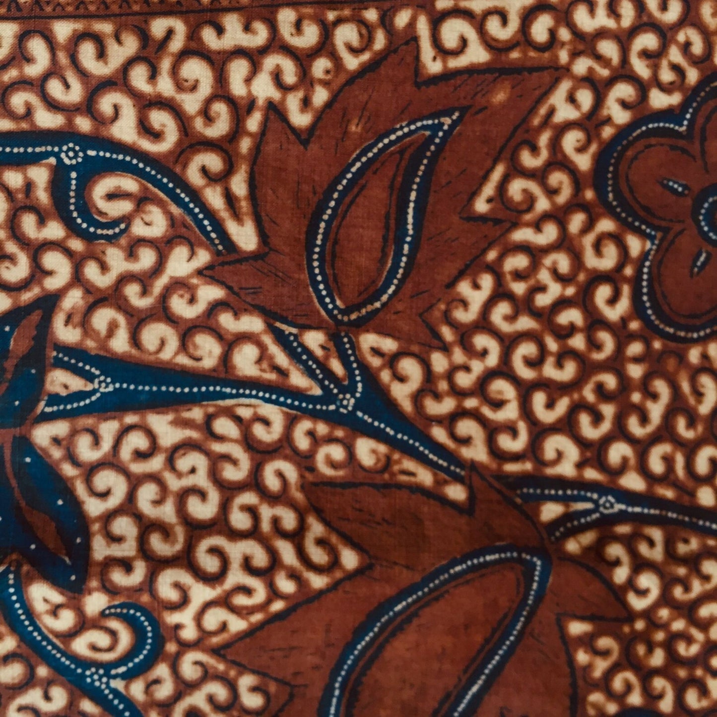 Vintage Sogan (Brown) Hand Drawn Semen Gurda Batik Shawl