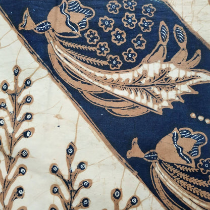 Vintage 80s Sogan Lereng Indonesian Batik