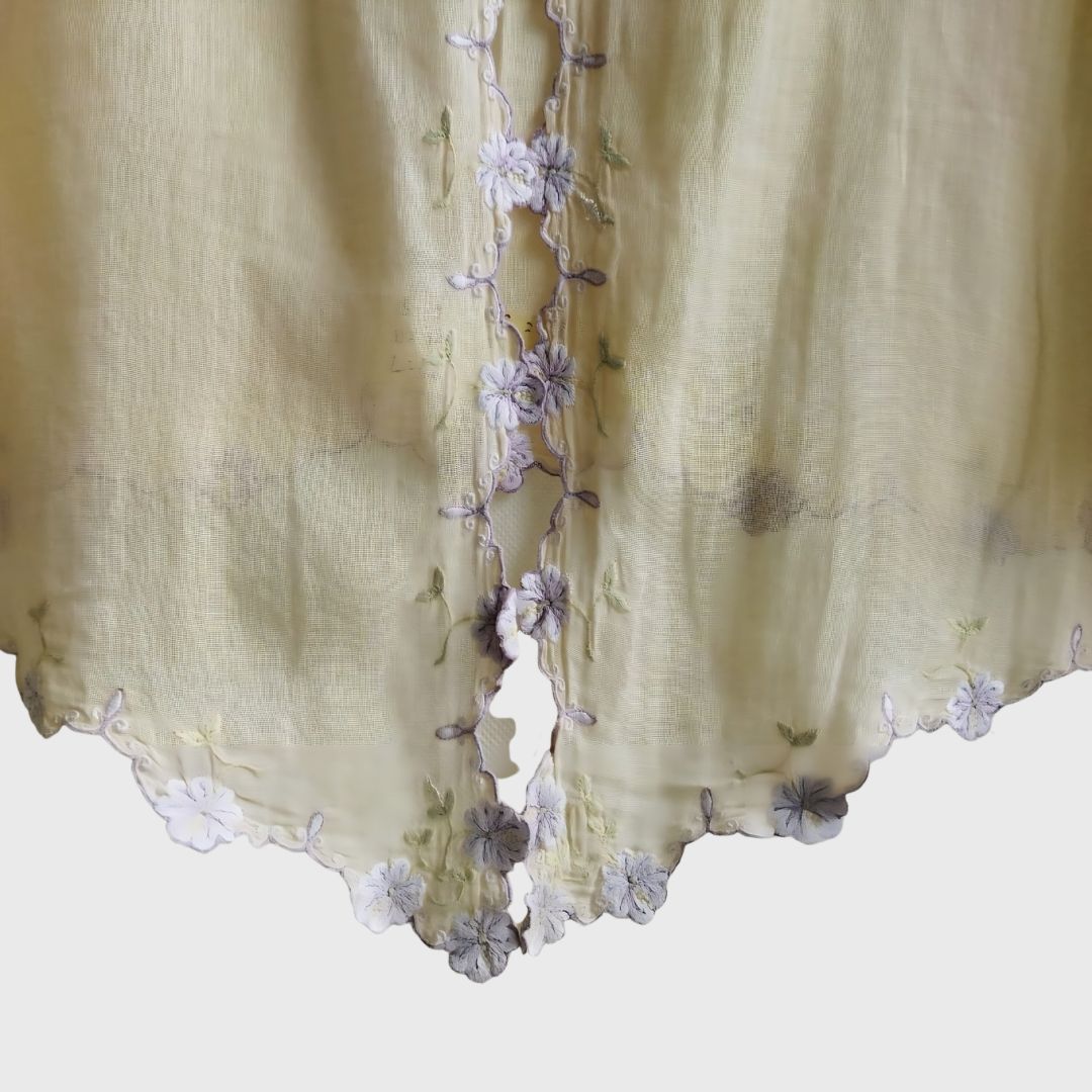 Vintage Cream Simple Kebaya
