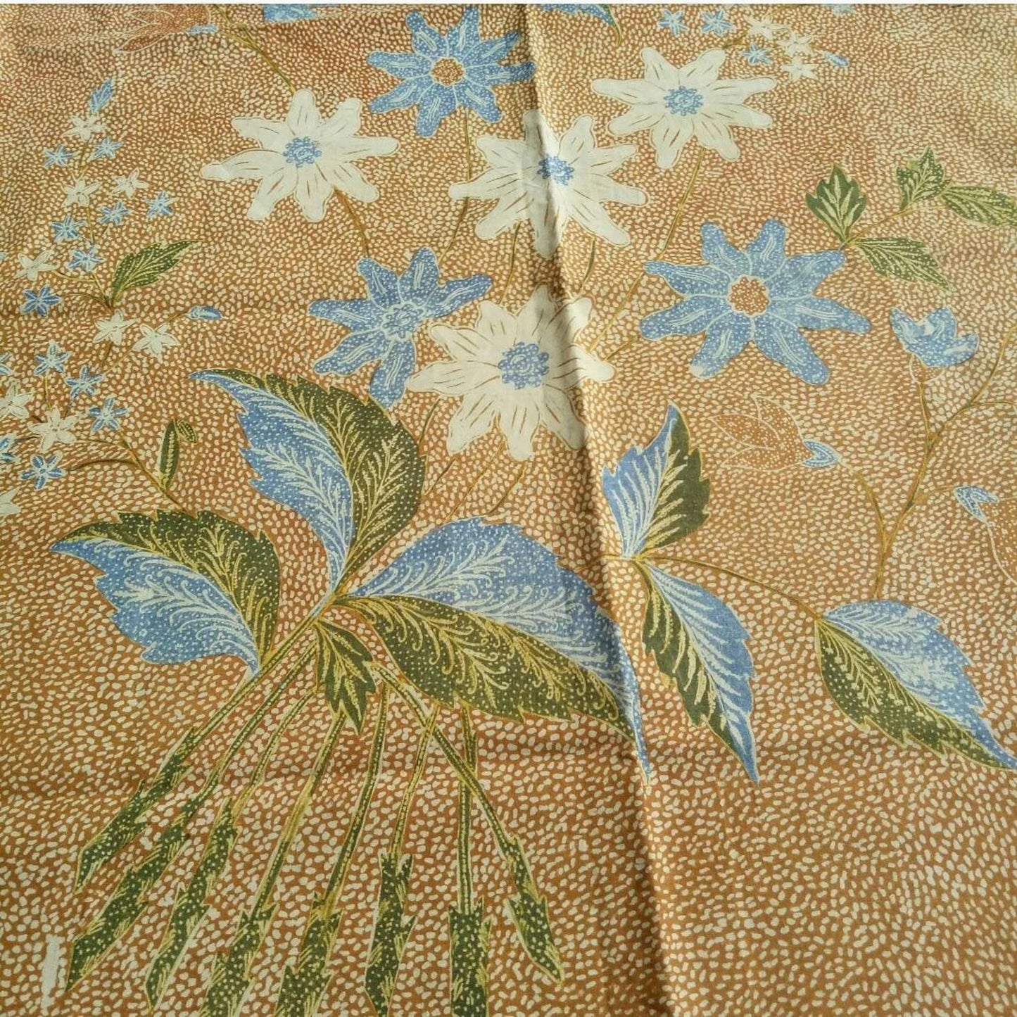 Vintage Indonesian Hand Drawn Sarung Batik Kedungwoeni Spilled Rice (Beras Wutah) Saroong