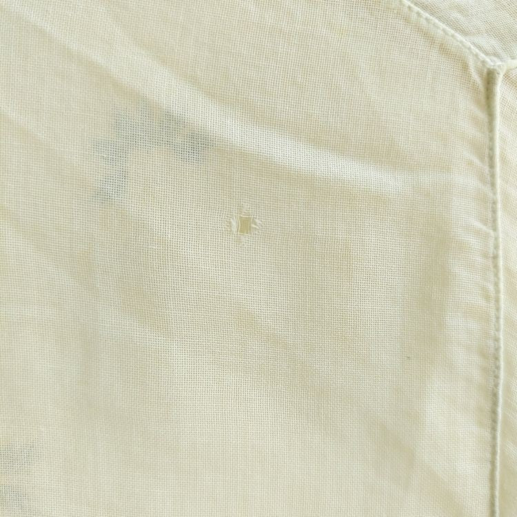(L) Vintage White Blue Embroidery Encim Kebaya