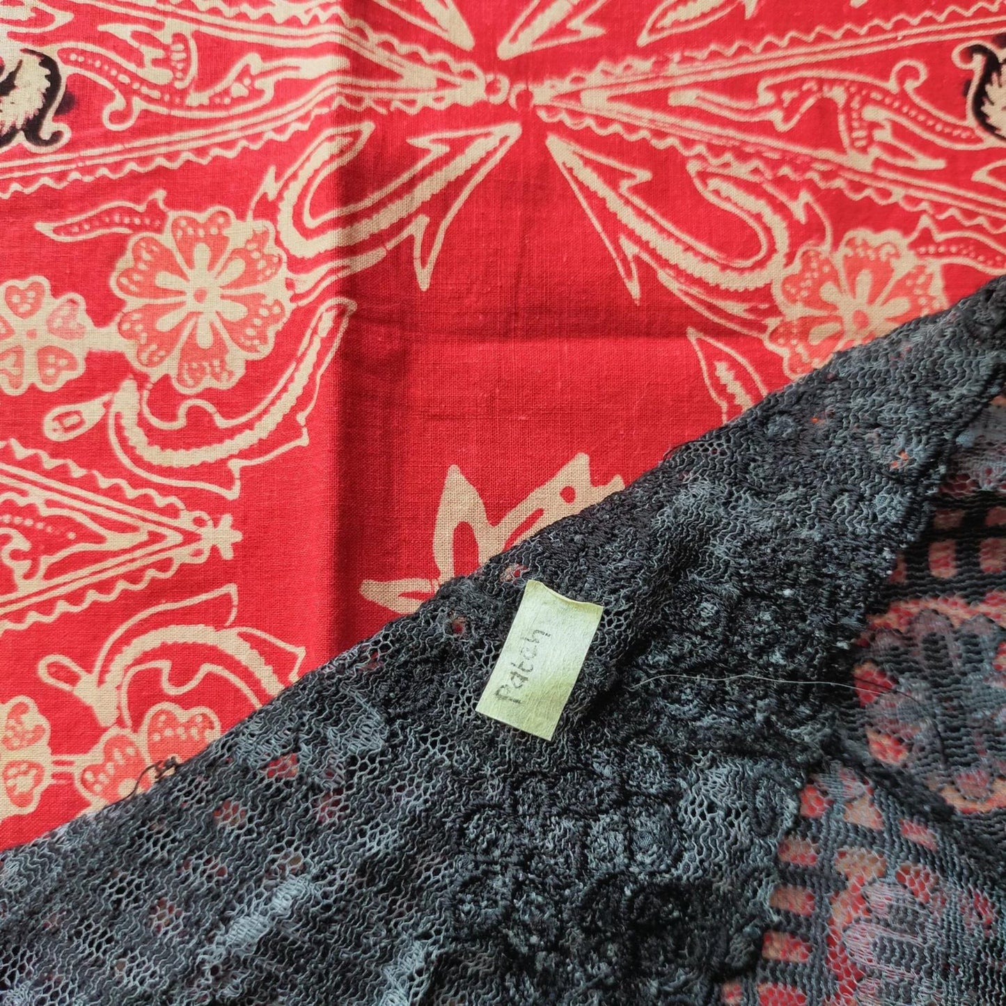 Vintage Black Grid-Flower Lace Kebaya
