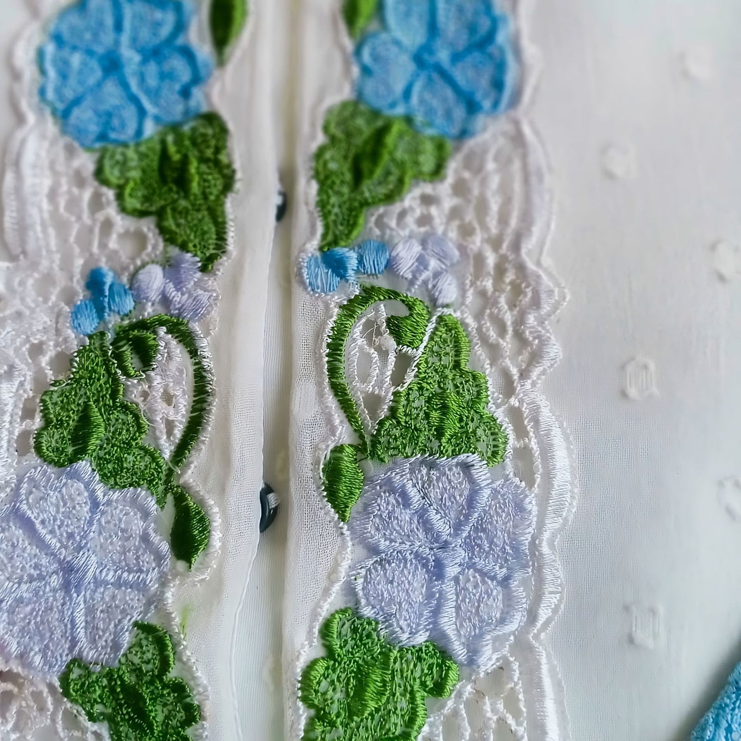 Vintage Broken White Simple Encim With Green Embroidery Kebaya