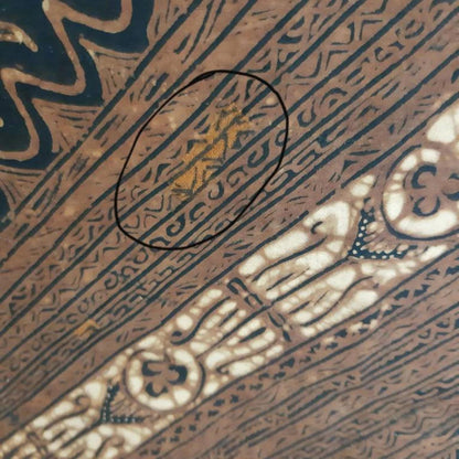 Vintage Indonesian Hand Drawn Javanese Rare Motif Batik Sogan Solo from the 90s Saroong