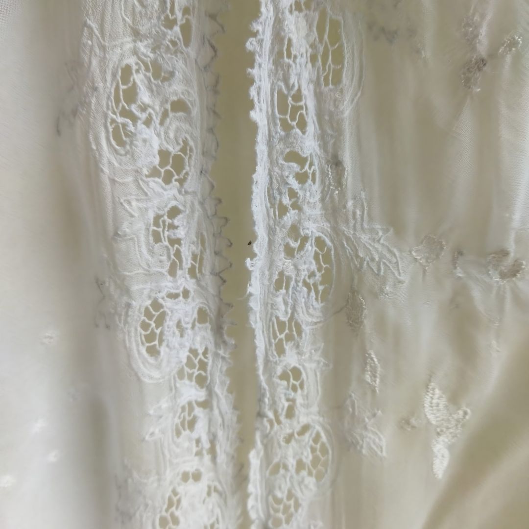 Vintage White Kerancang Kebaya