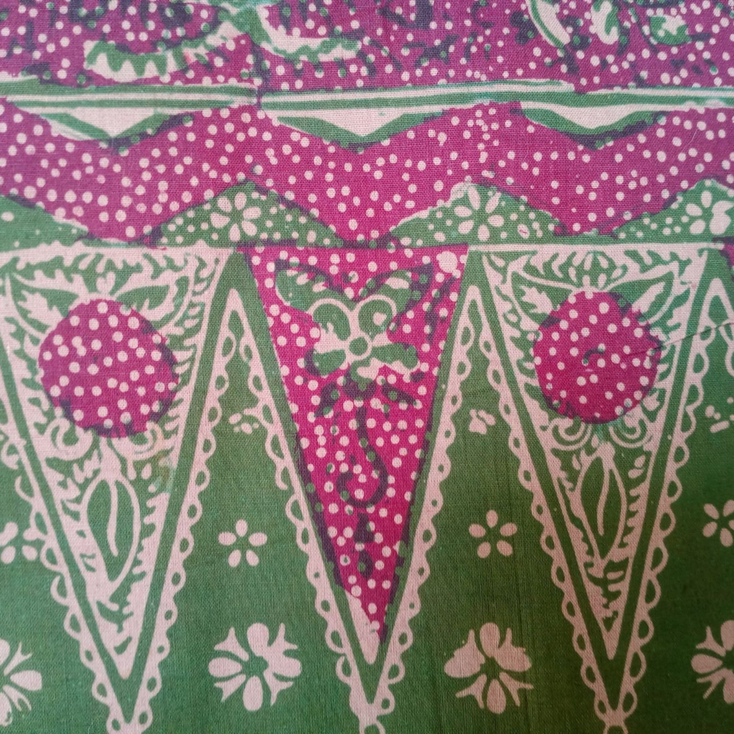 1980s Tumpal Pasung Kancing Flower Motif Batik Saroong Shawl