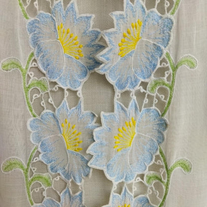 Vintage Broken White Soft Blue Encim kebaya