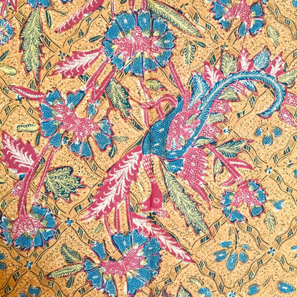 Classic Indonesian Hand Drawn Javanese Batik Tiga Negri Siang Swie Sidomukti Kain
