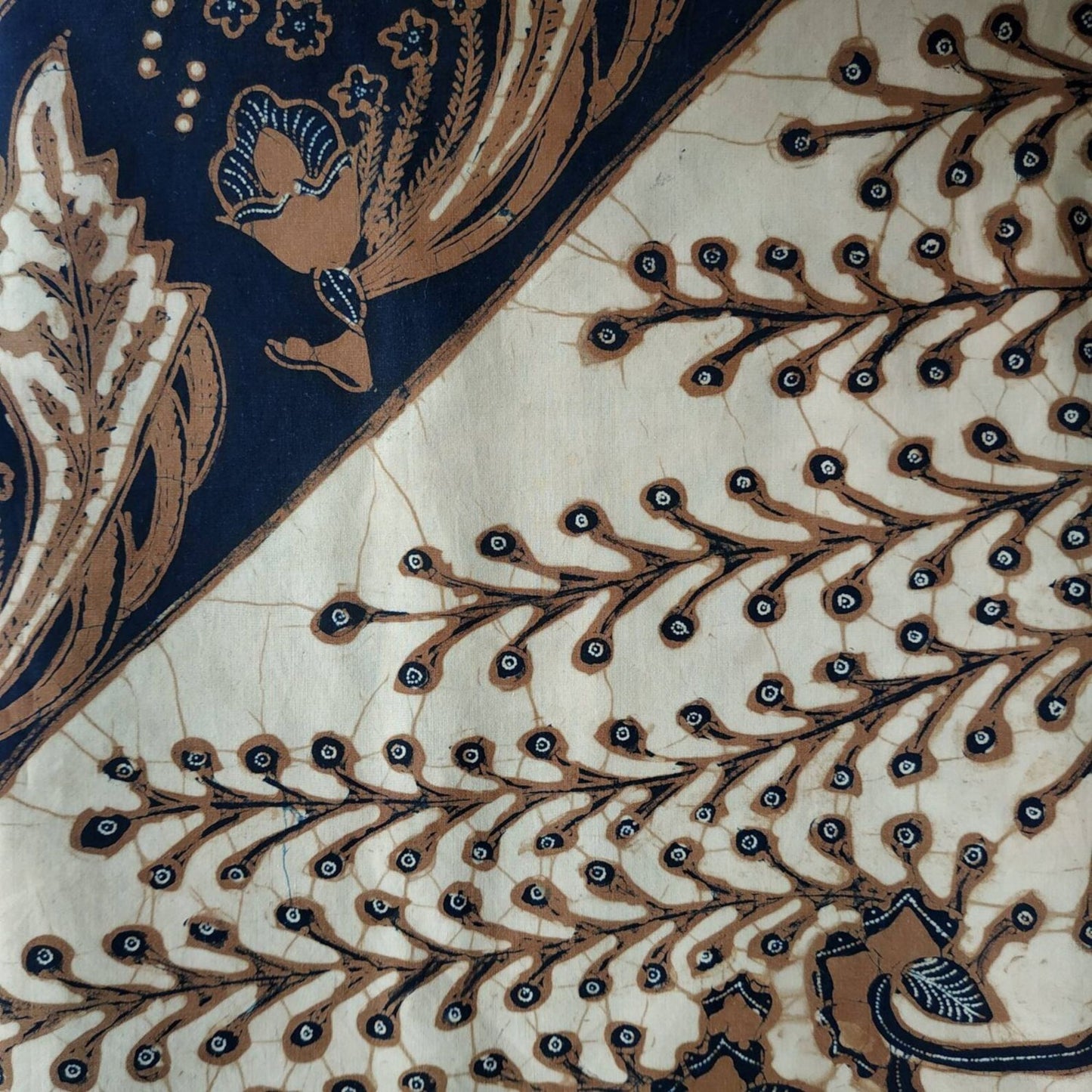 Vintage 80s Sogan Lereng Indonesian Batik