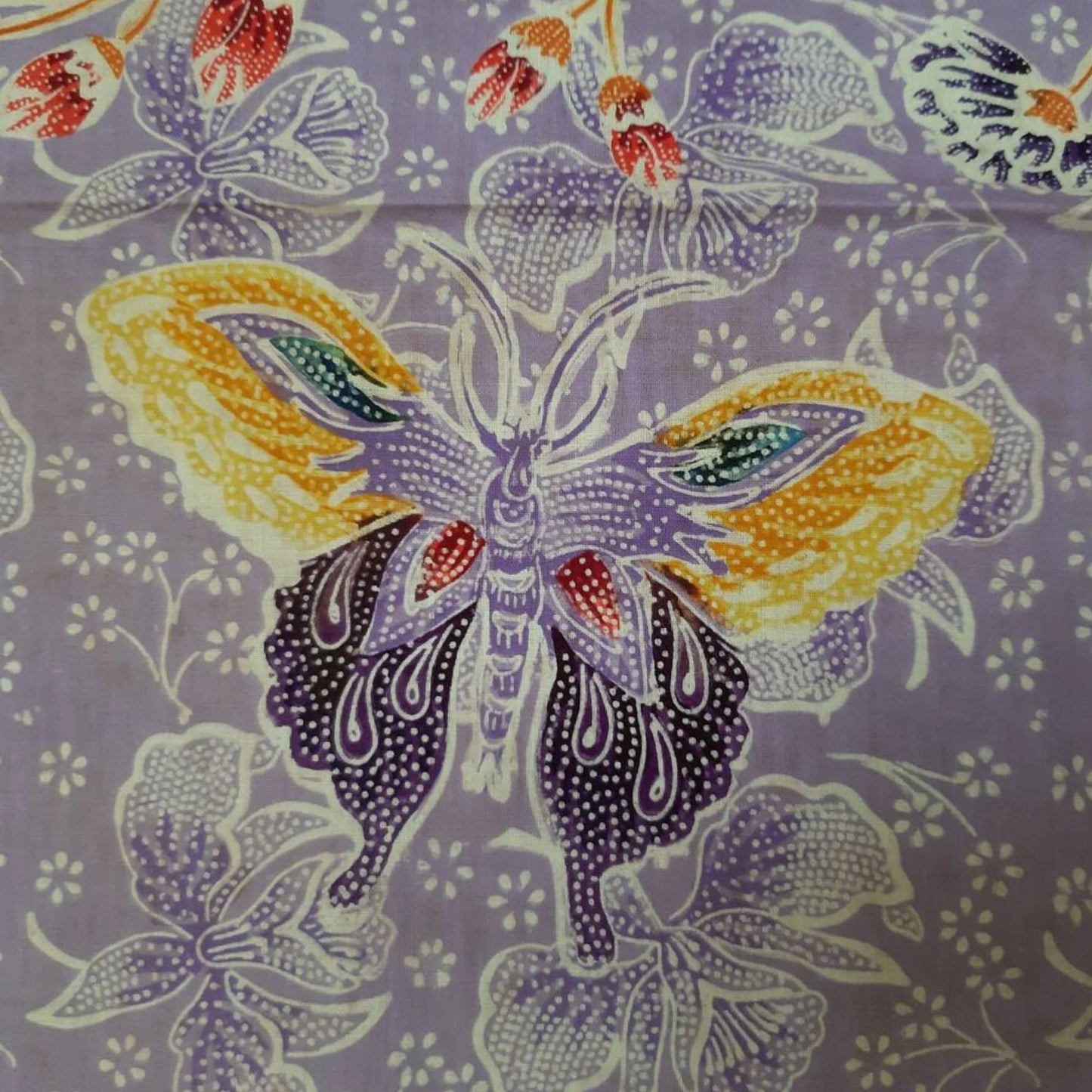 Vintage Indonesian Hand Drawn Javanese Batik Saroong Kedungwoeni with Buketan Motif