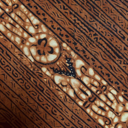 Vintage Indonesian Hand Drawn Javanese Rare Motif Batik Sogan Solo from the 90s Saroong