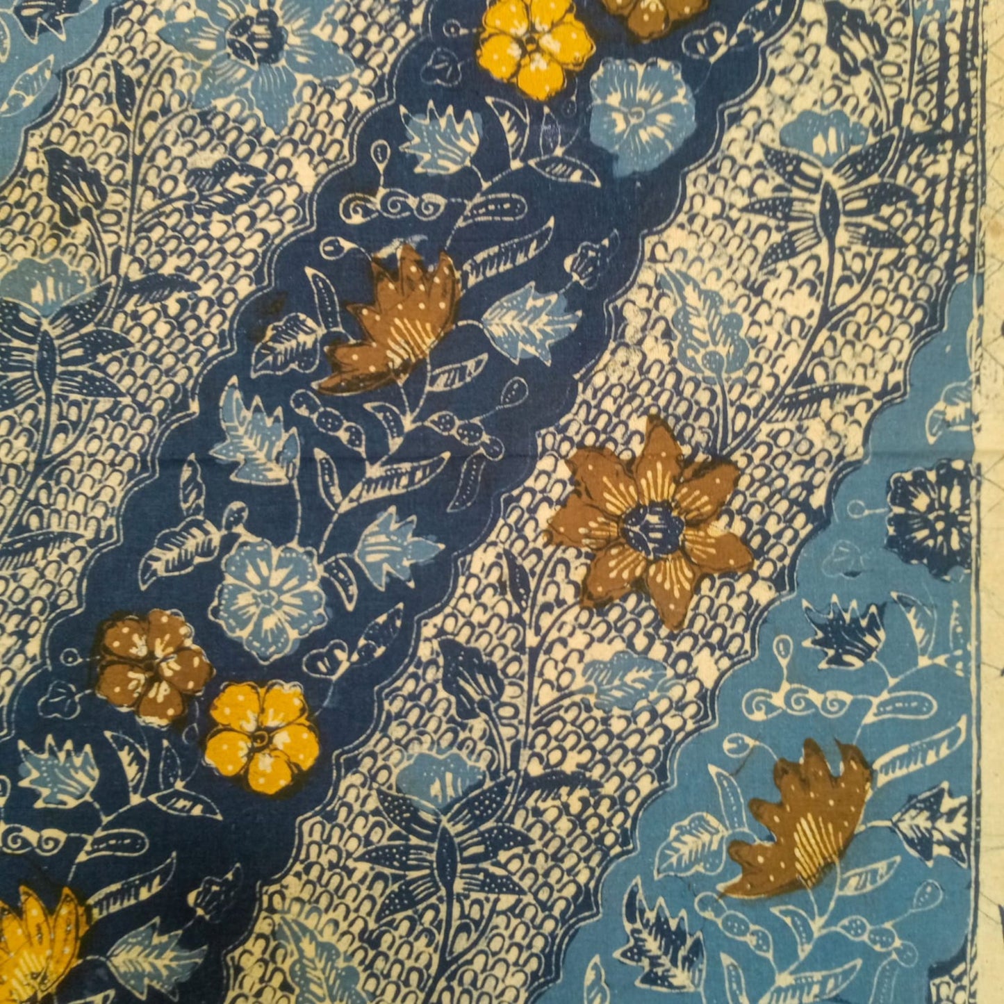 Indonesian Sogan Batik Saroong Shawl