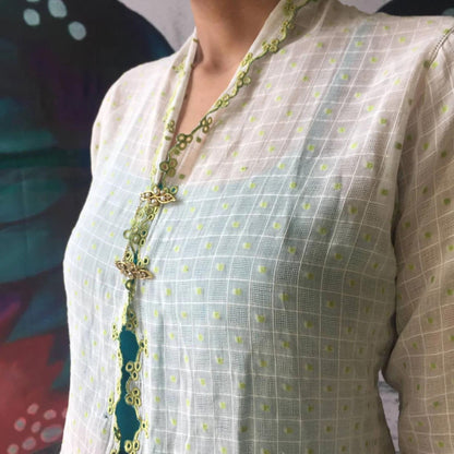 Vintage Indonesian White and Green Kebaya with Simple Circle Embroidery