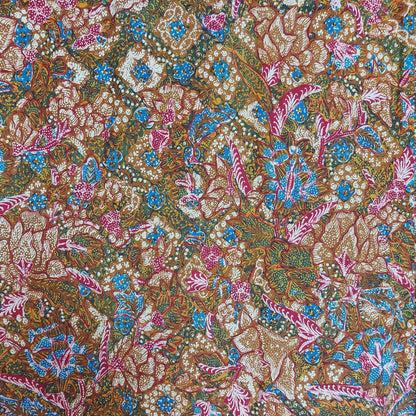 Indonesian Hand Drawn Javanese Saroong Batik Laseman