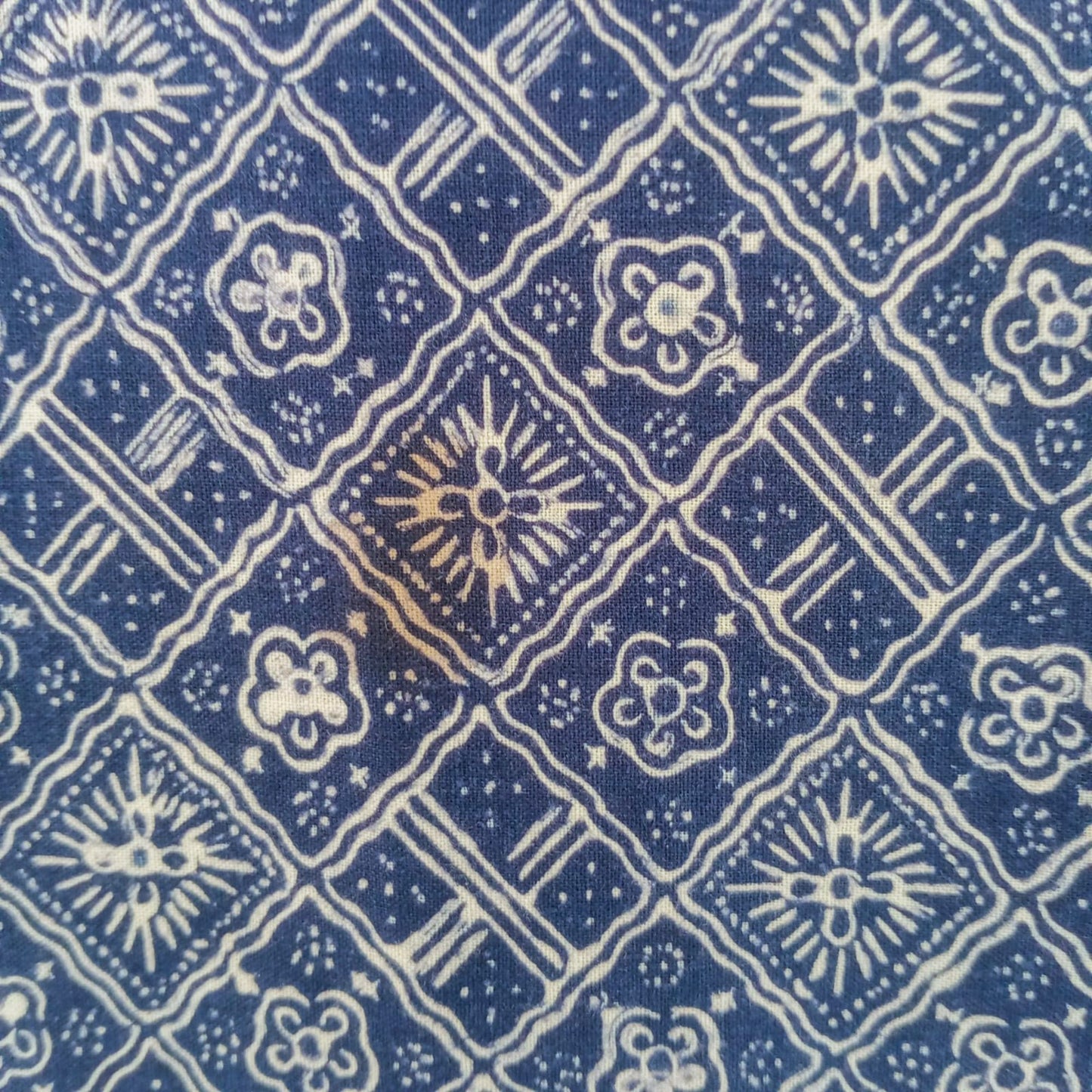 1980s Tumpal Pasung Blue Dandelion Flower Saroong Shawl
