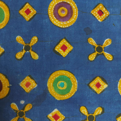 Indonesian Hand Drawn Javanese Batik Jlamprang Biru Royal Motif Gemstone Kain