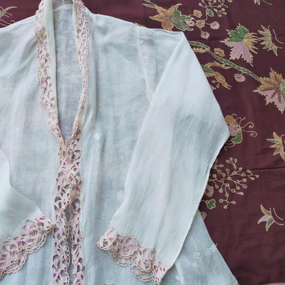 Vintage White Kebaya with Soft Pink Kerancang Trim