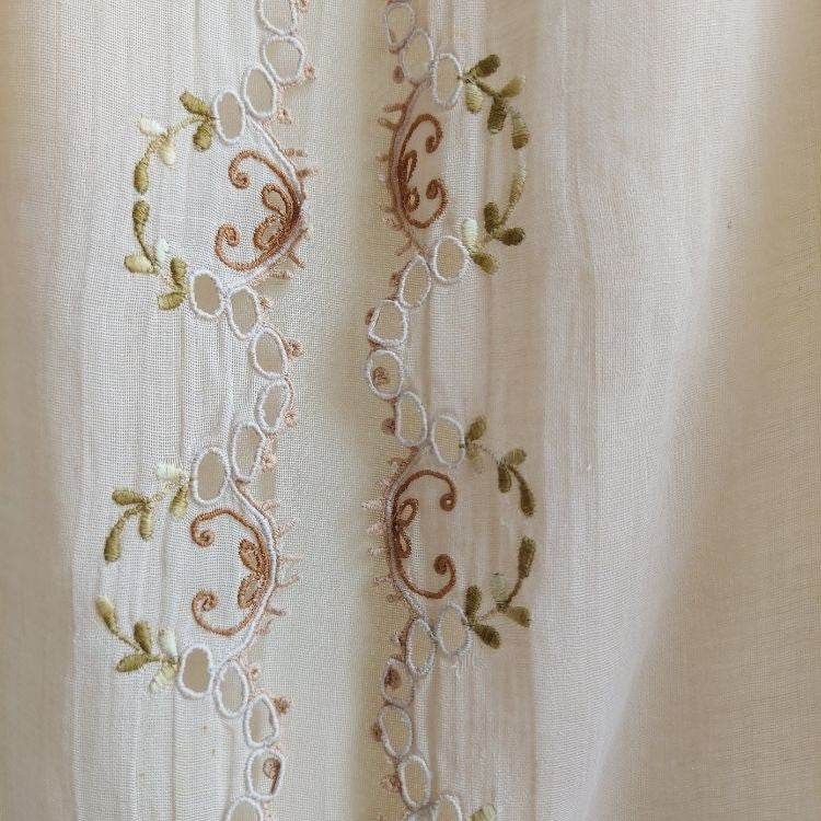 Vintage Brown Cream Encim Kebaya
