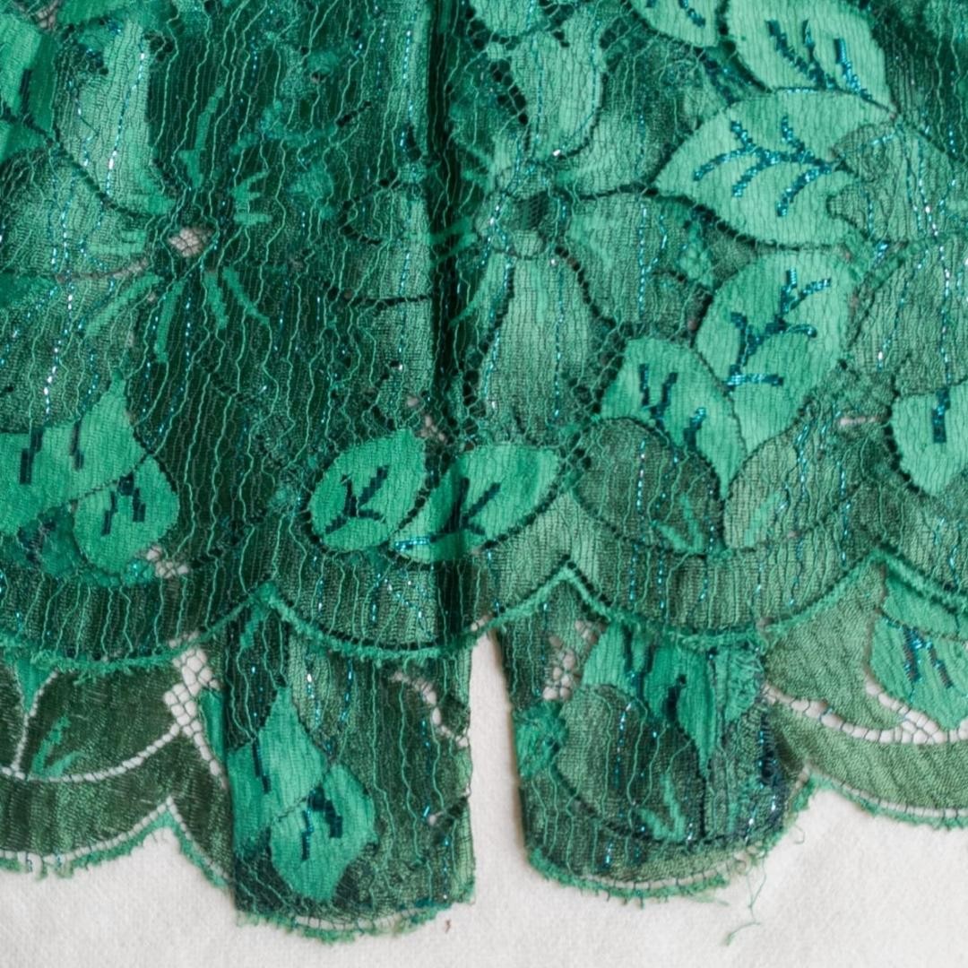 Vintage Green Lace Kebaya Kutubaru