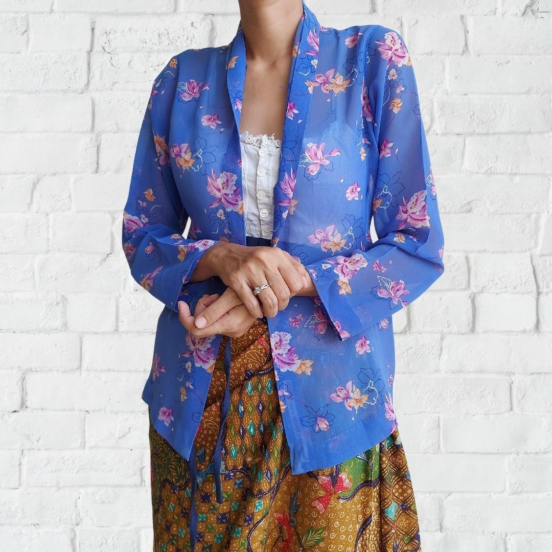 Vintage Kebaya Encim Biru Bunga