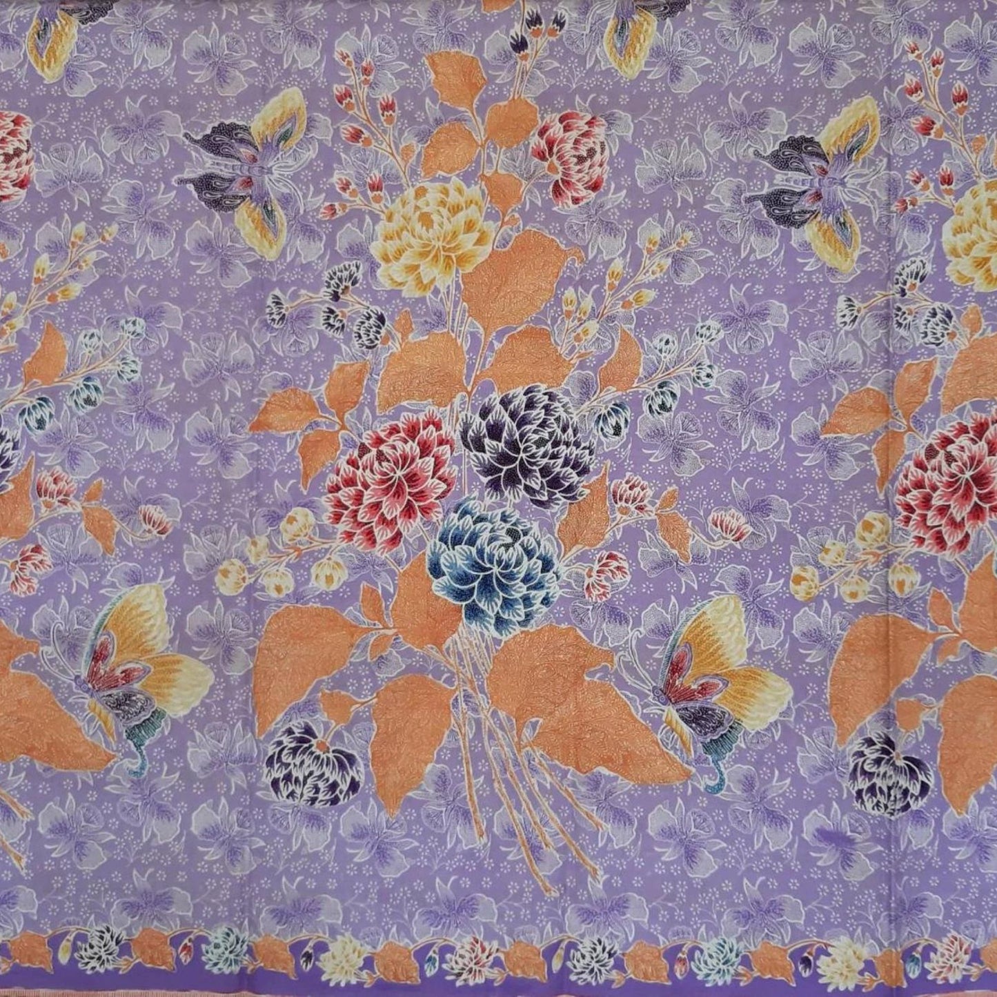 Vintage Indonesian Hand Drawn Javanese Batik Saroong Kedungwoeni with Buketan Motif