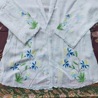 Vintage Iris Blue White Gradient Big Embroidery White Kebaya