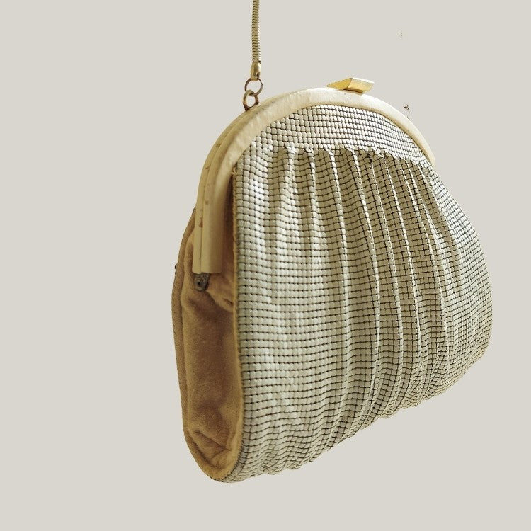 1970s Scallop Broken White Metal Mesh Sling Bag