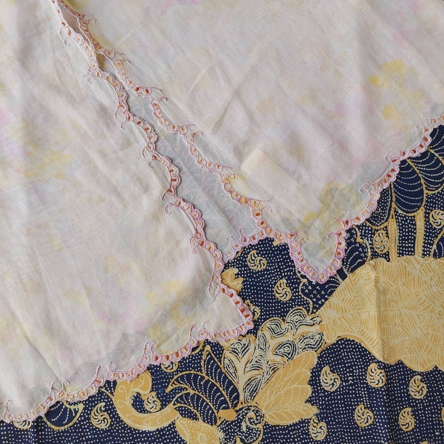 Vintage Kebaya With Yellow Rose Print