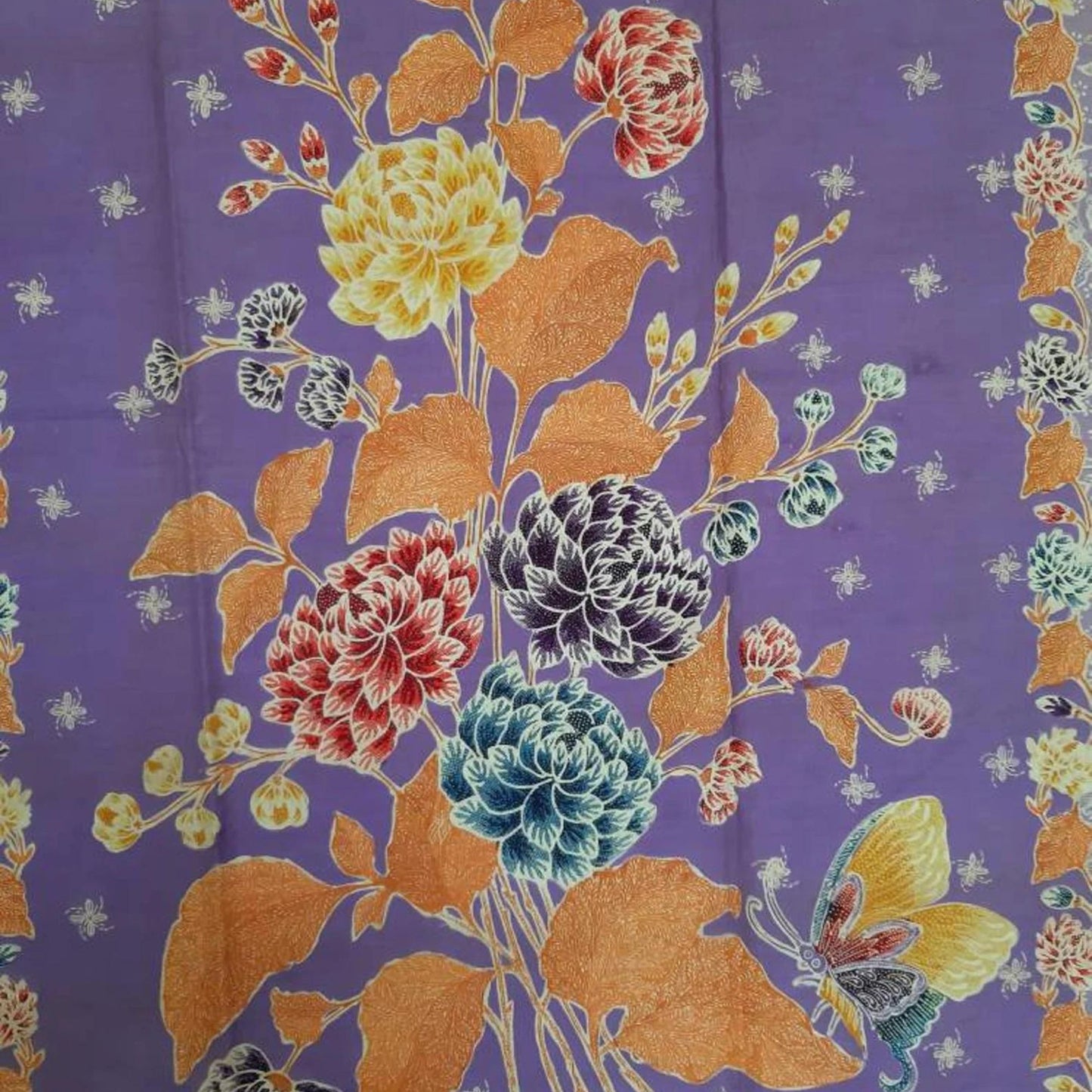 Vintage Indonesian Hand Drawn Javanese Batik Saroong Kedungwoeni with Buketan Motif