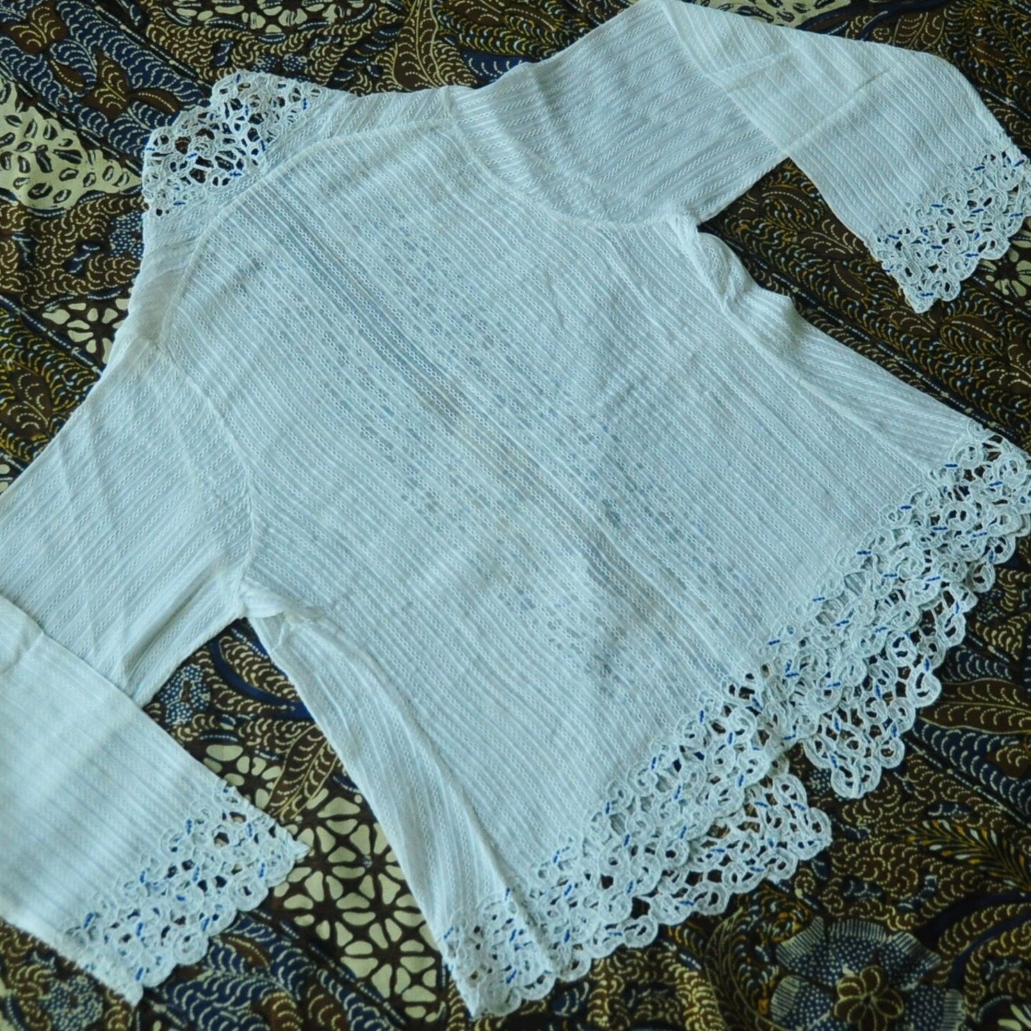 Vintage White Indonesian Kebaya with Diamond Embroidery Stripes Pattern and Blue Dots Kerancang Embroidery