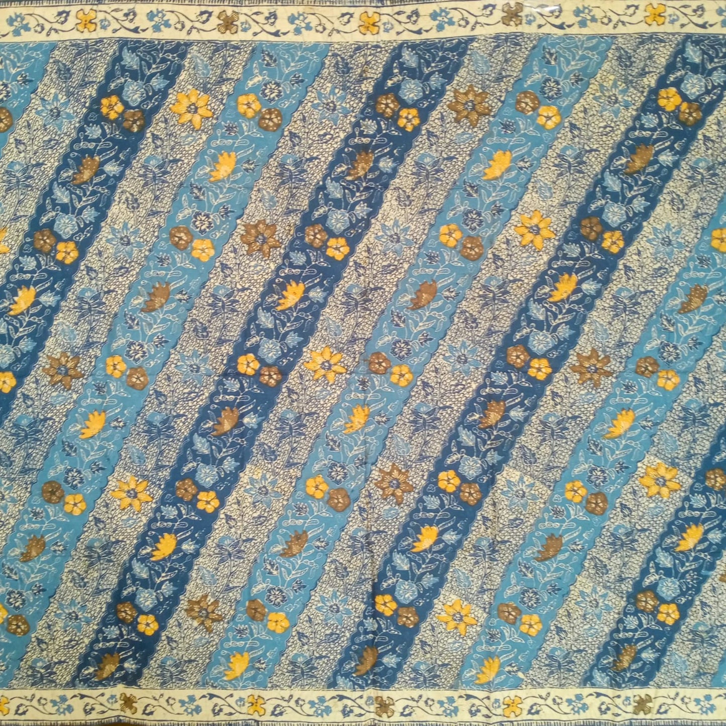 Indonesian Sogan Batik Saroong Shawl